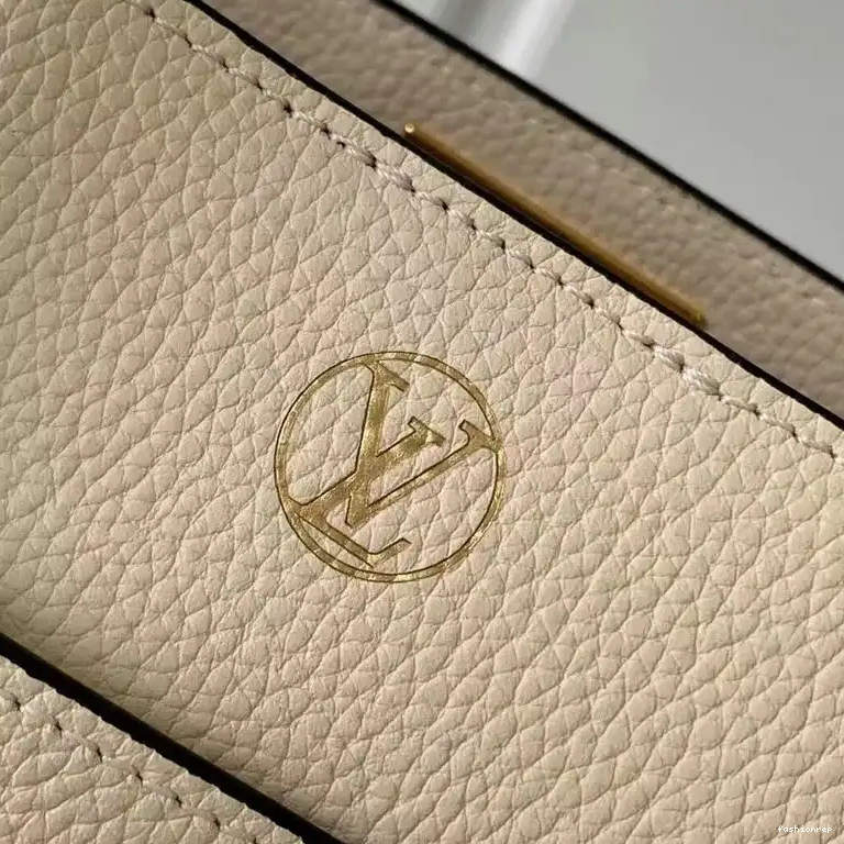 Fashionrepsfam ru LV 2109YA0212 Bag 0612